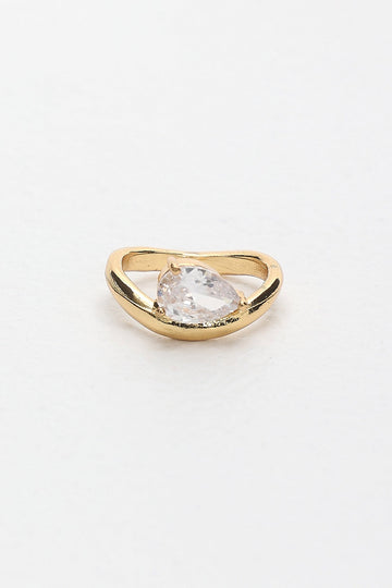 Angelisse Crystal Pear Ring Gold