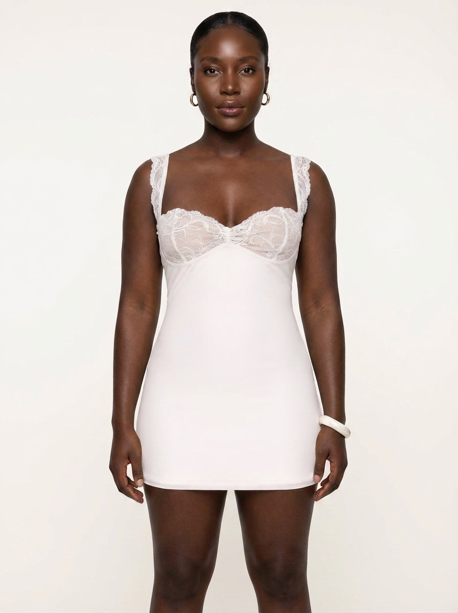 Nyomara white dress